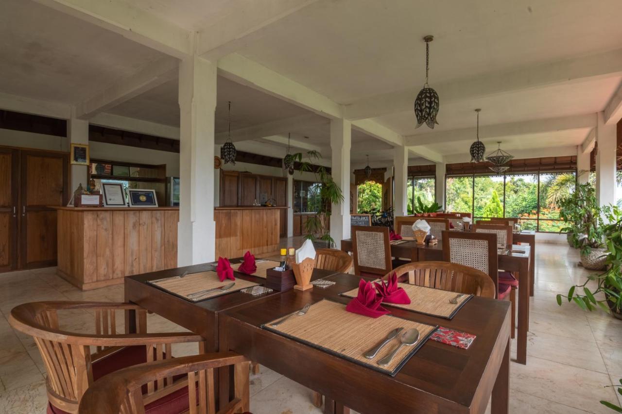 Lesong Hotel And Restaurant Munduk Екстериор снимка