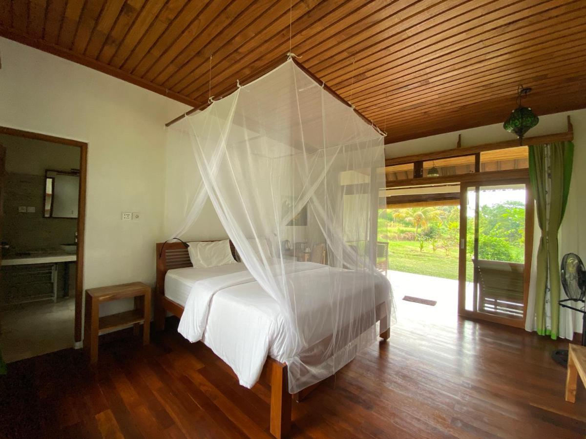 Lesong Hotel And Restaurant Munduk Екстериор снимка