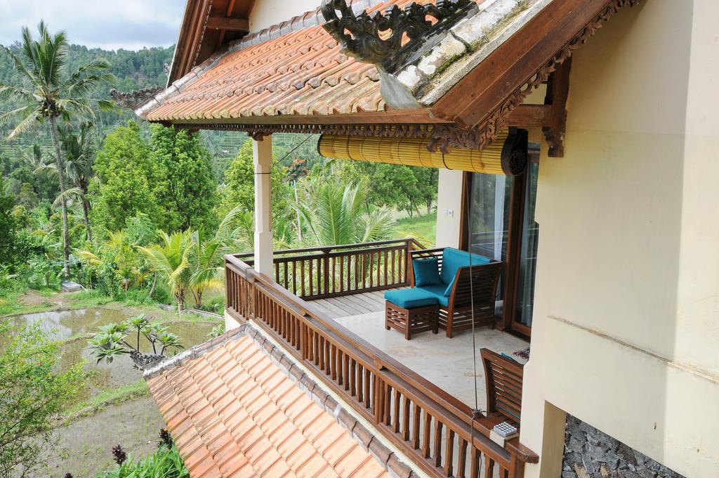 Lesong Hotel And Restaurant Munduk Екстериор снимка
